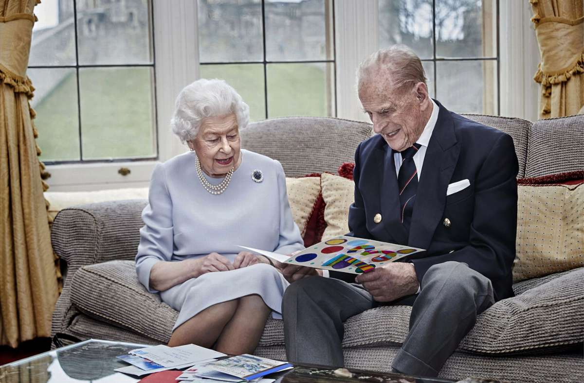 Queen Elizabeth und Prinz Philip: Bunte Geschenke zum 73. Hochzeitstag