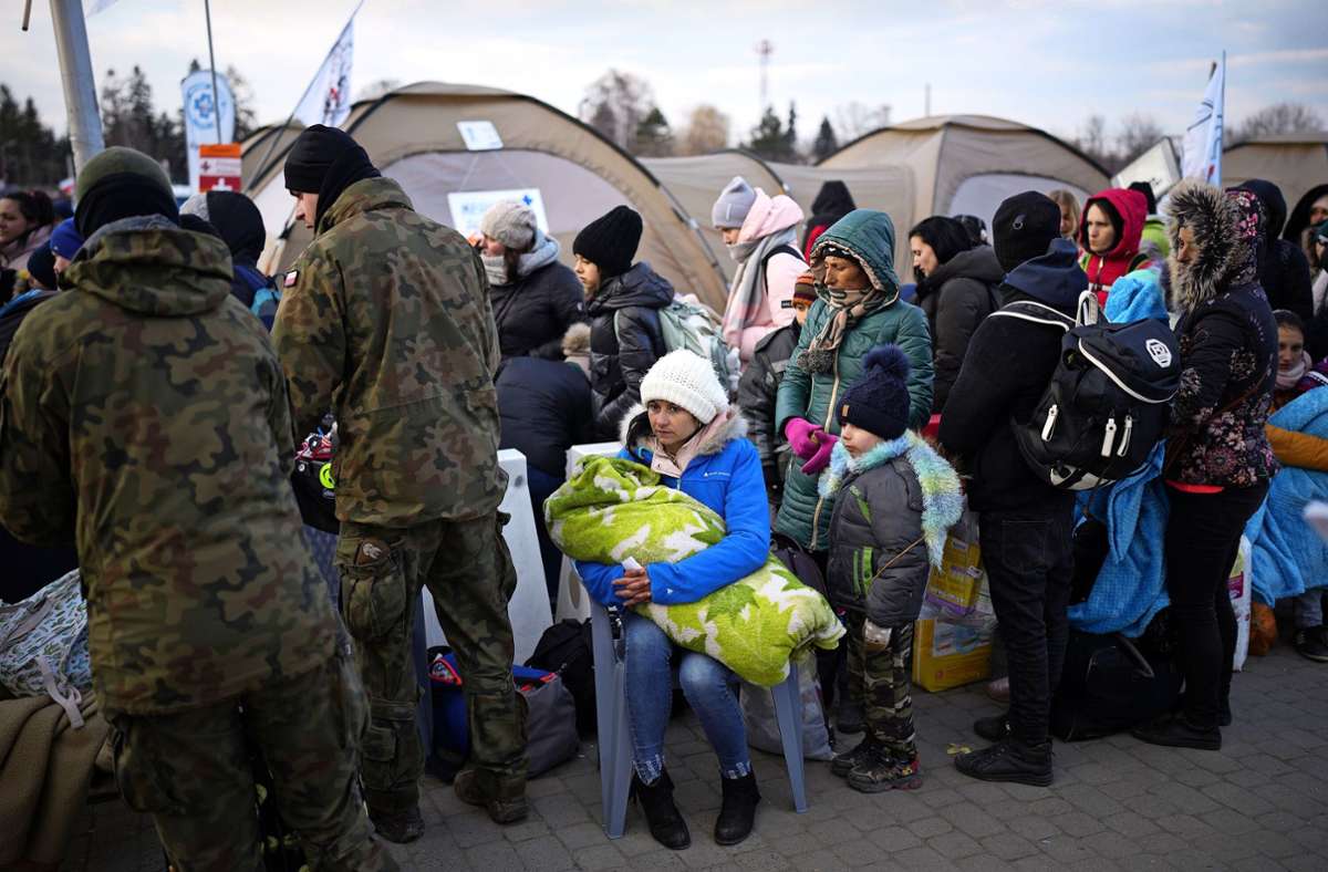 Flüchtlinge aus der Ukraine: Viele Helfer  wollen Kinder aufnehmen