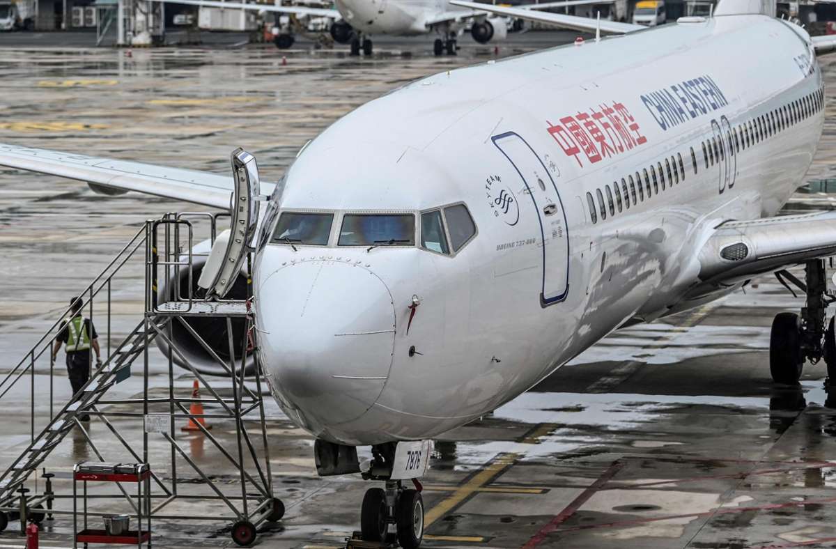 Flugzeugabsturz in China: Weitere Boeing-Wrackteile gefunden