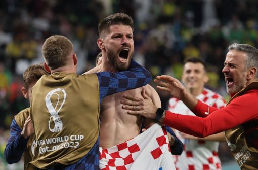 Kroatien steht nach dem Sieg gegen Brasilien im Halbfinale der Fußball-WM in Katar. Foto: AFP/JACK GUEZ