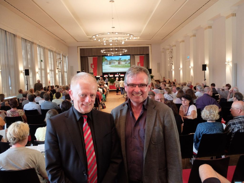 Rund 500 Besucher bei der Einwohnerversammlung im Kursaal – Sorge um Nahversorgung: OB Kuhn lobt Zukunftswerkstatt