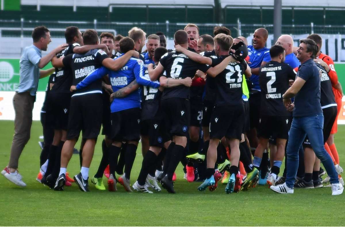 Der Karlsruher SC spielt auch in der kommenden Saison in der zweiten Liga. Foto: imago images/Wolfgang Zink