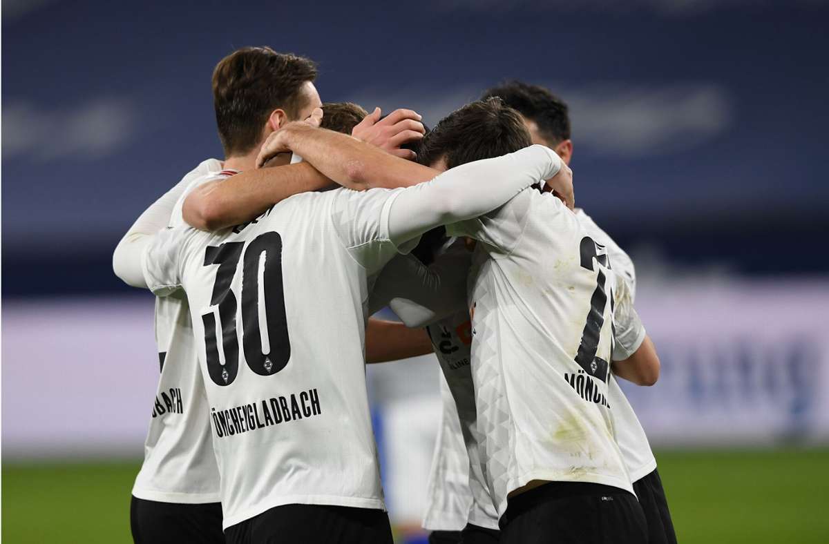 Nach sieben Pflichtspiel-Niederlagen konnte Borussia Mönchengladbach gegen Schalke einen Sieg einfahren. Foto: dpa/Guido Kirchner