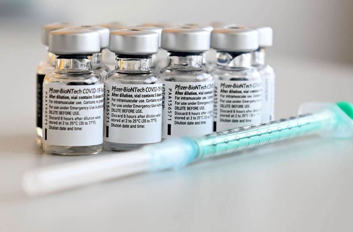 Coronavirus in Baden-Württemberg: Anmeldungen für Termine in Kreisimpfzentren - aber kaum Impfstoff da