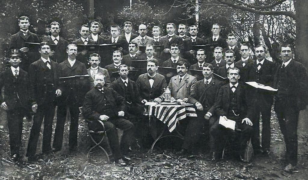 Gruppenbild der Eintracht im Jahr 1896. Fotos: Archiv Siegfried Kimmerle
