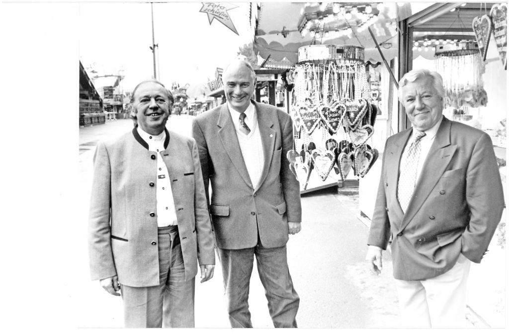 Der Vorstand des 1994 gegründeten Volksfestvereins: Stadthistoriker Hans Otto Stroheker, Robert Kauderer und Rundfunkjournalist Günther Willmann (von links).