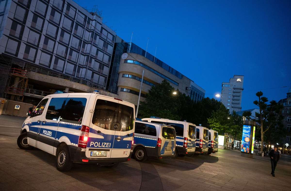 Randale in Stuttgart: 13 mutmaßliche Krawallmacher sitzen im Gefängnis