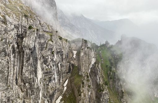 In einem Berghang im Tiroler Kaisergebirge ist es zu einem Felssturz gekommen. Foto: dpa/Zoom.Tirol