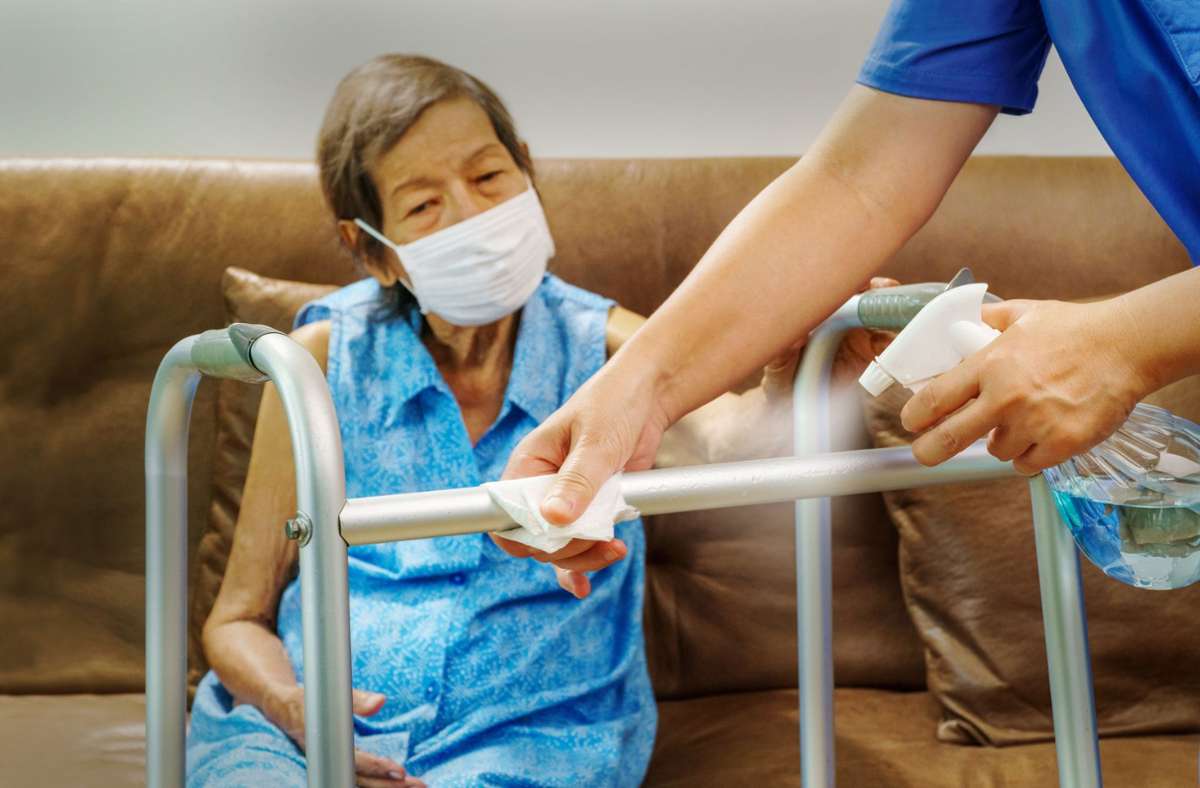 Corona-Pandemie im Südwesten: Das Virus ist zurück in den Pflegeheimen