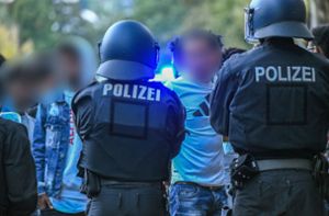 Nach Angriff auf Polizisten in Stuttgart: CDU-Fraktionschef Manuel Hagel fordert sofortige Ausweisungen