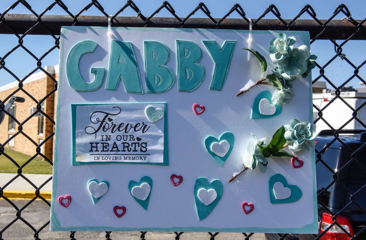 Trauerfeier für Gabby Petito: „Für immer in unseren Herzen“