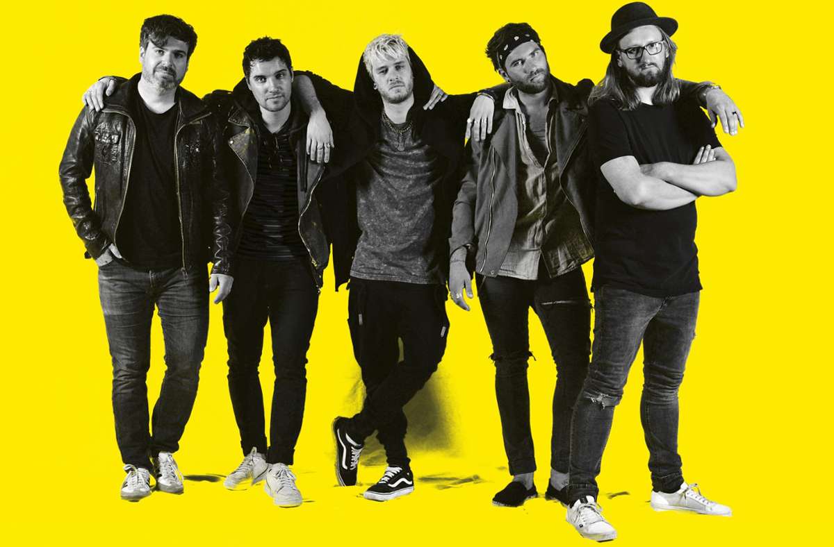 Die  Band Antiheld (von links):  André Zweifel (Gitarre), Sven Fischer  (Schlagzeug), Luca Opifanti (Gesang), Matze Brendle (Bass), Henry Kasper (Tasten)
