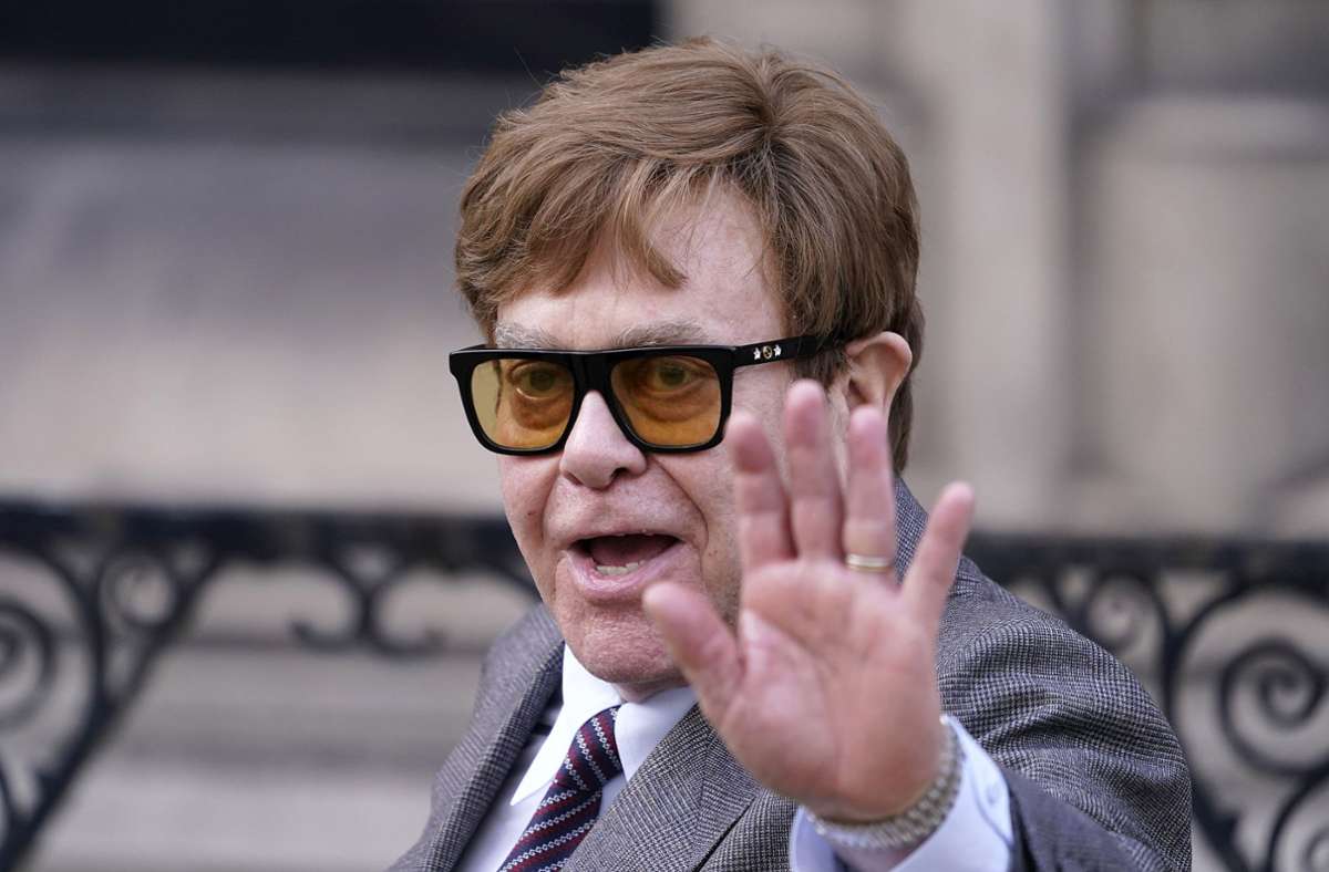 Strafprozess gegen Kevin Spacey: Elton John sagt als Zeuge aus