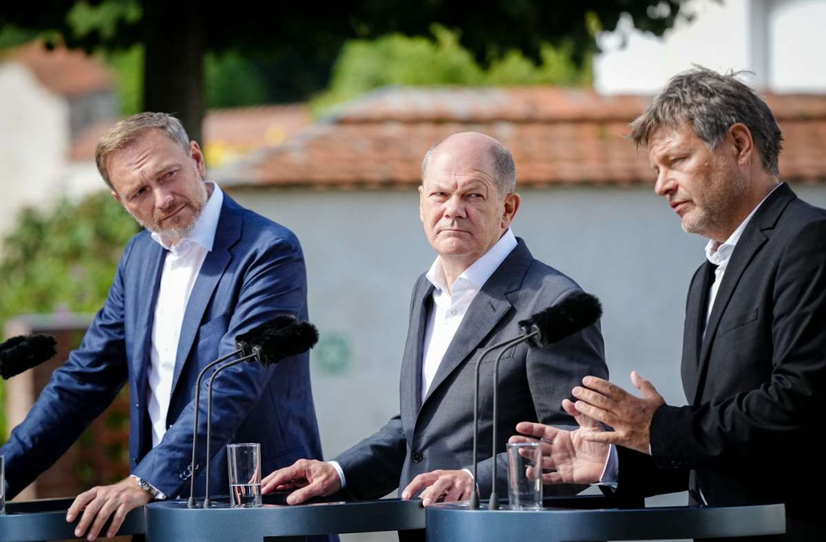 Bei der Kabinettsklausur Ende August in Meseberg: Christian Lindner, Olaf Scholz und Robert Habeck (v.l.). Foto: dpa/Kay Nietfeld