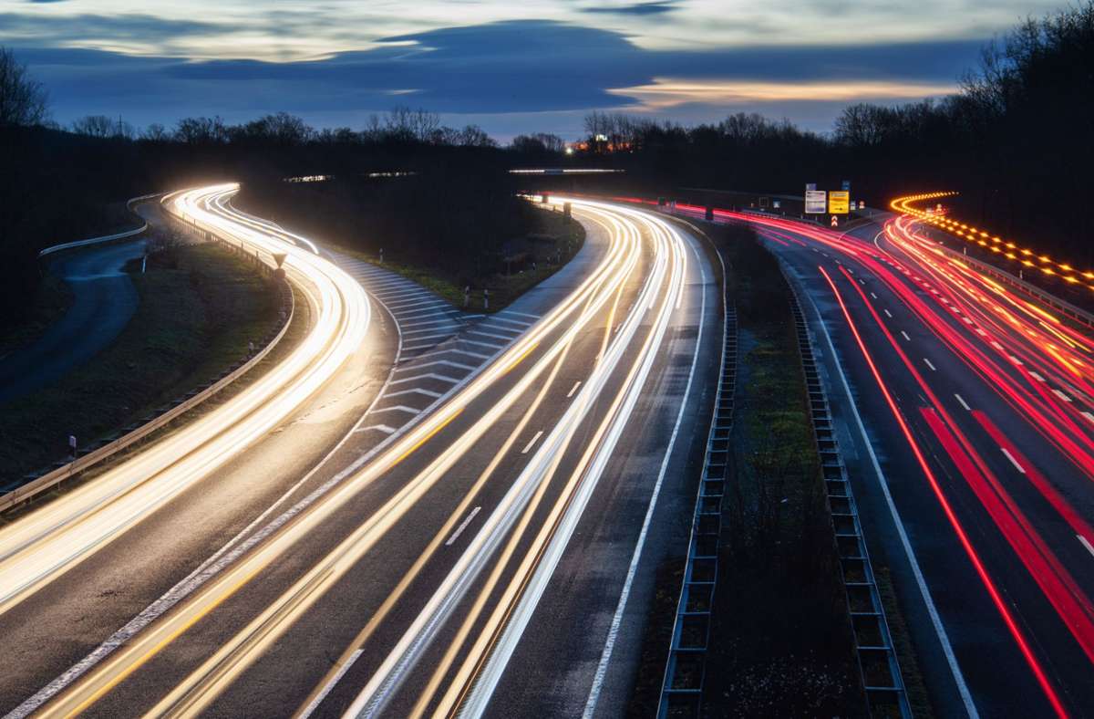 Tempolimit auf Autobahnen: Verfassungsbeschwerde  als unzulässig abgewiesen