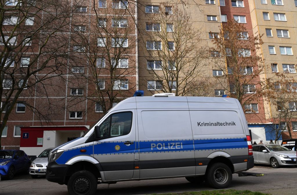 Tötungsdelikt in Berlin vermutet: Mutter und Tochter tot in Wohnung entdeckt