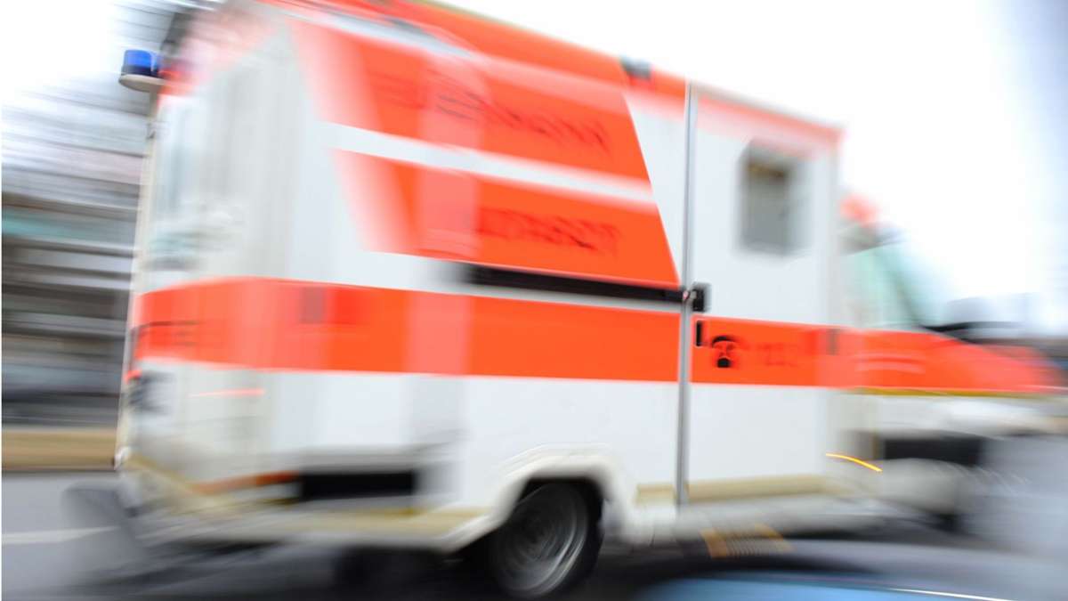 Stuttgart: Siebenjähriges Mädchen von Auto erfasst und schwer verletzt