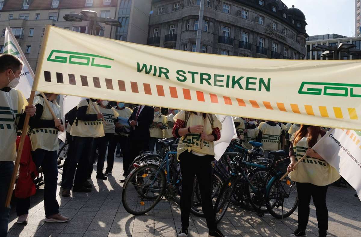 Seit Donnerstagmorgen bestreikt die GDL den Personenverkehr – trotz eines neuen Angebots der Deutschen Bahn. Foto: dpa/Sebastian Willnow
