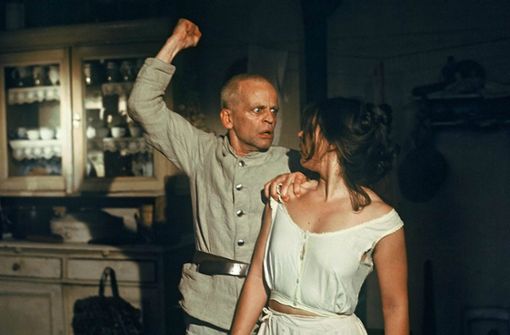 Klaus Kinski als Woyzeck mit Eva Mattes als Marie in Werner Herzogs Verfilmung Foto: imago/Everett Collection