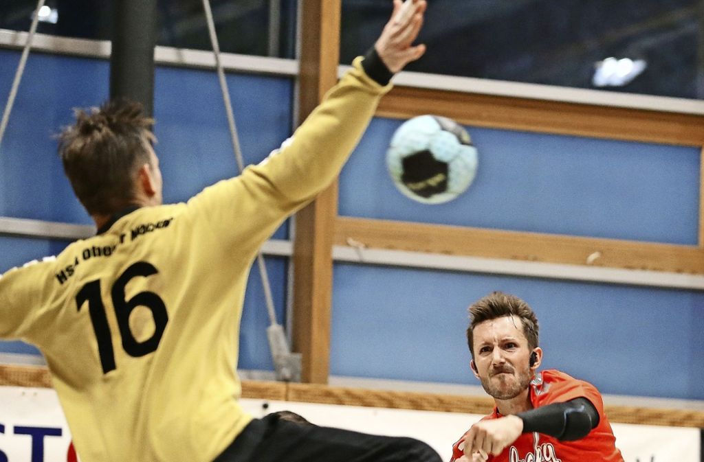 Die HSG Oberer Neckar gewinnt das Handball-Bezirksliga-Lokalderby beim TV Obertürkheim mit 25:22.: Torhüter Gohl macht den Unterschied