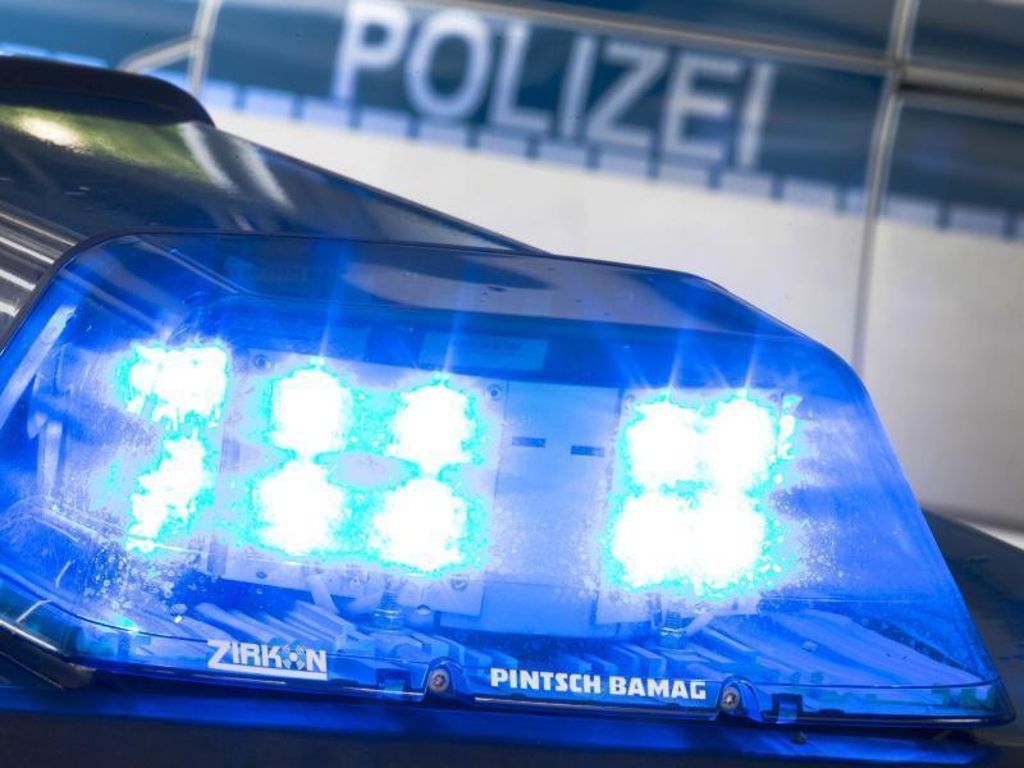 In der Bombe befand sich noch Brennstoff: Stuttgart-Weilimdorf: Passant entdeckt Bombe bei Spielplatz