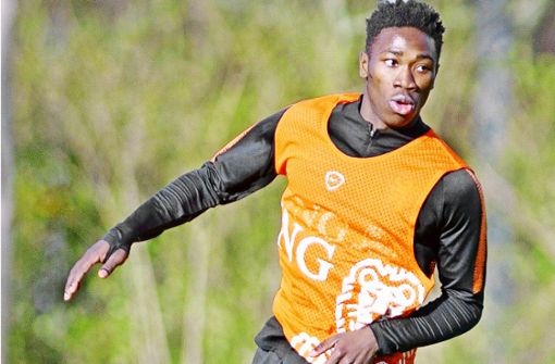 Mohamed Sankoh ist niederländischer Juniorennationalspieler und soll beim VfB Stuttgart den Weg zu den Profis finden. Foto: imago/ Pro Shots