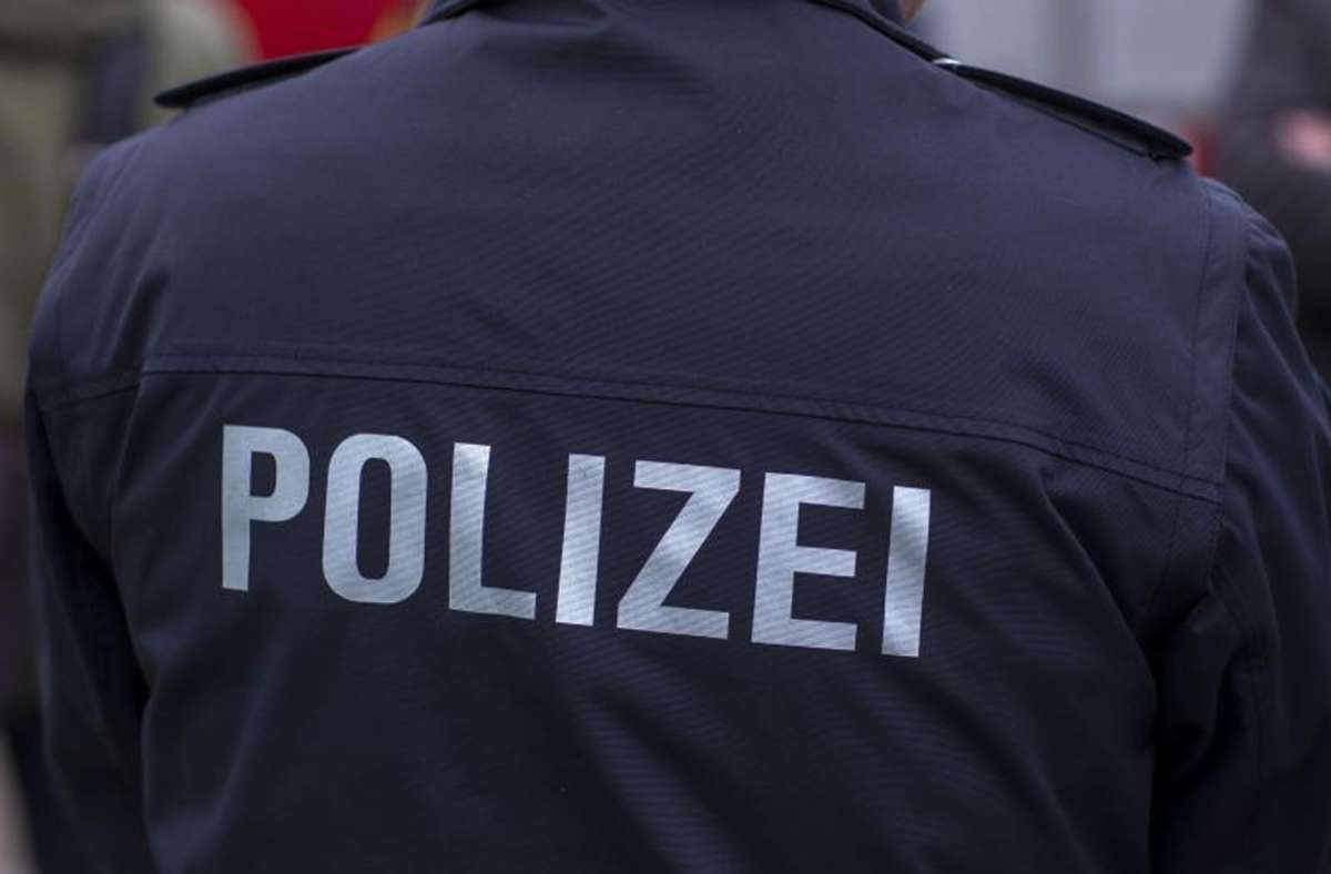 Waffen für Rechtsradikale: Festnahmen in Österreich und Bayern