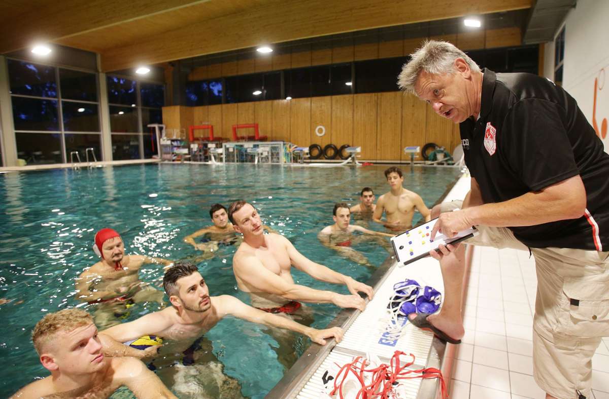 Wasserball beim SV Cannstatt: Warum die Cannstatter Trainerlegende Andras Feher nach Ungarn geht