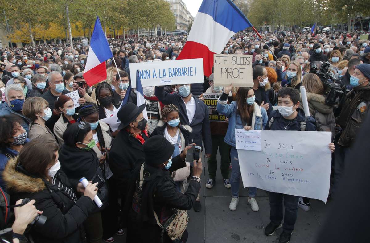 Frankreich: Polizeieinsätze nach Enthauptung eines Lehrers