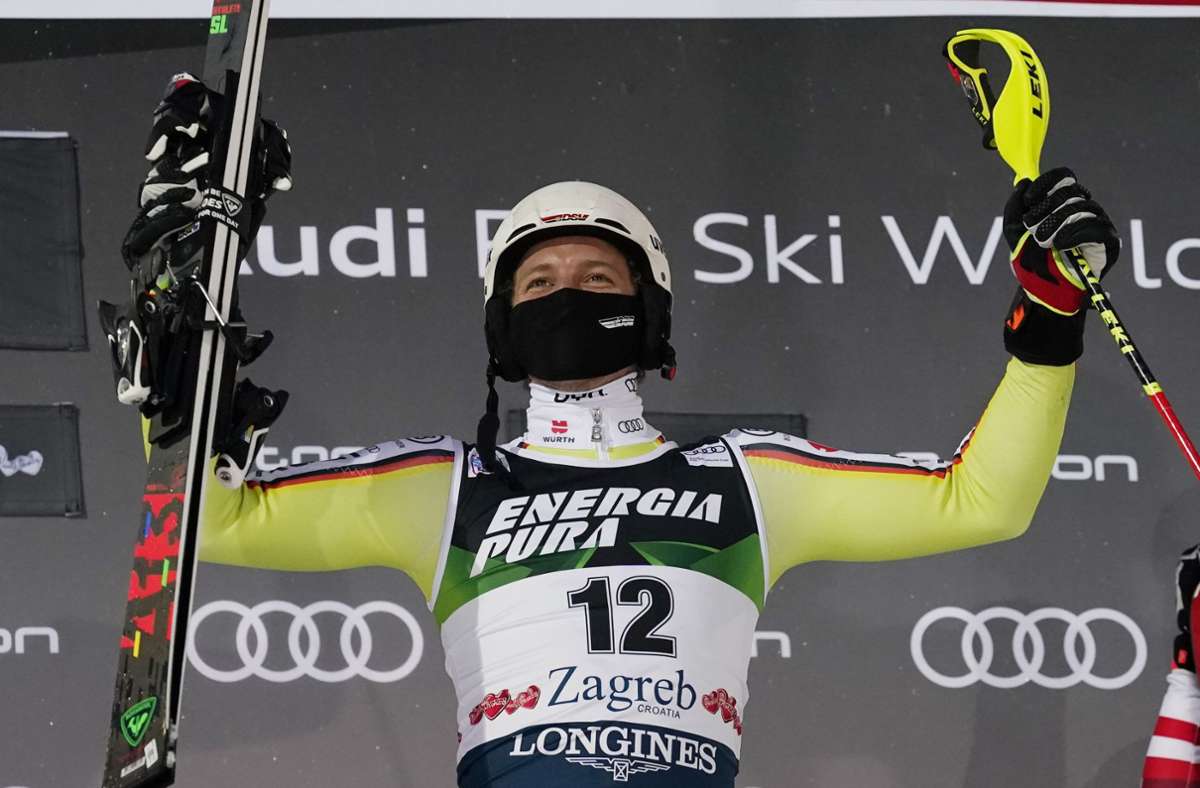 Premierensieg des Skirennläufers in Zagreb: Emotionale Glückwünsche –  Linus Straßer am Ziel
