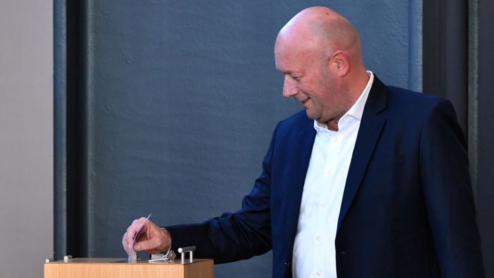 FDP-Kandidat wird in Thüringen überraschend Ministerpräsident