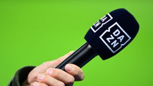 TV-Rechte: Streit mit DFL: DAZN zieht vor Schiedsgericht