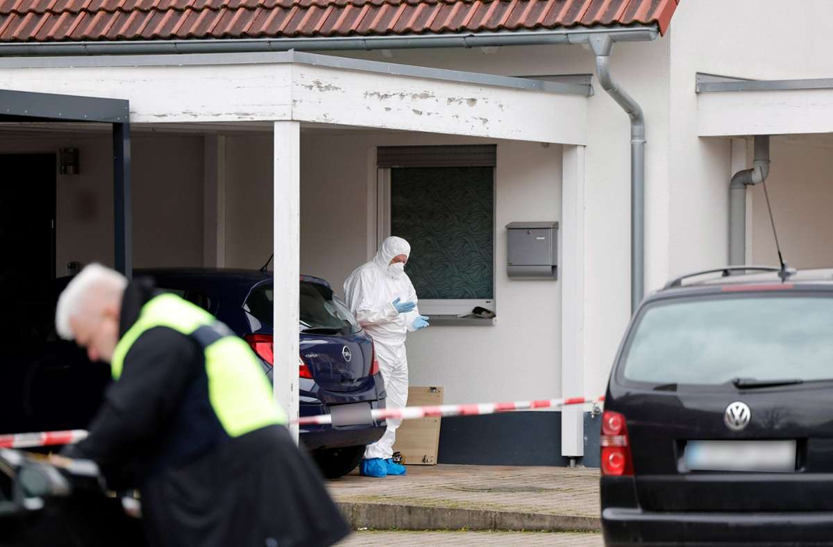 Weisendorf in Franken: 14-Jährige stirbt bei Gewalttat  - Bruder festgenommen