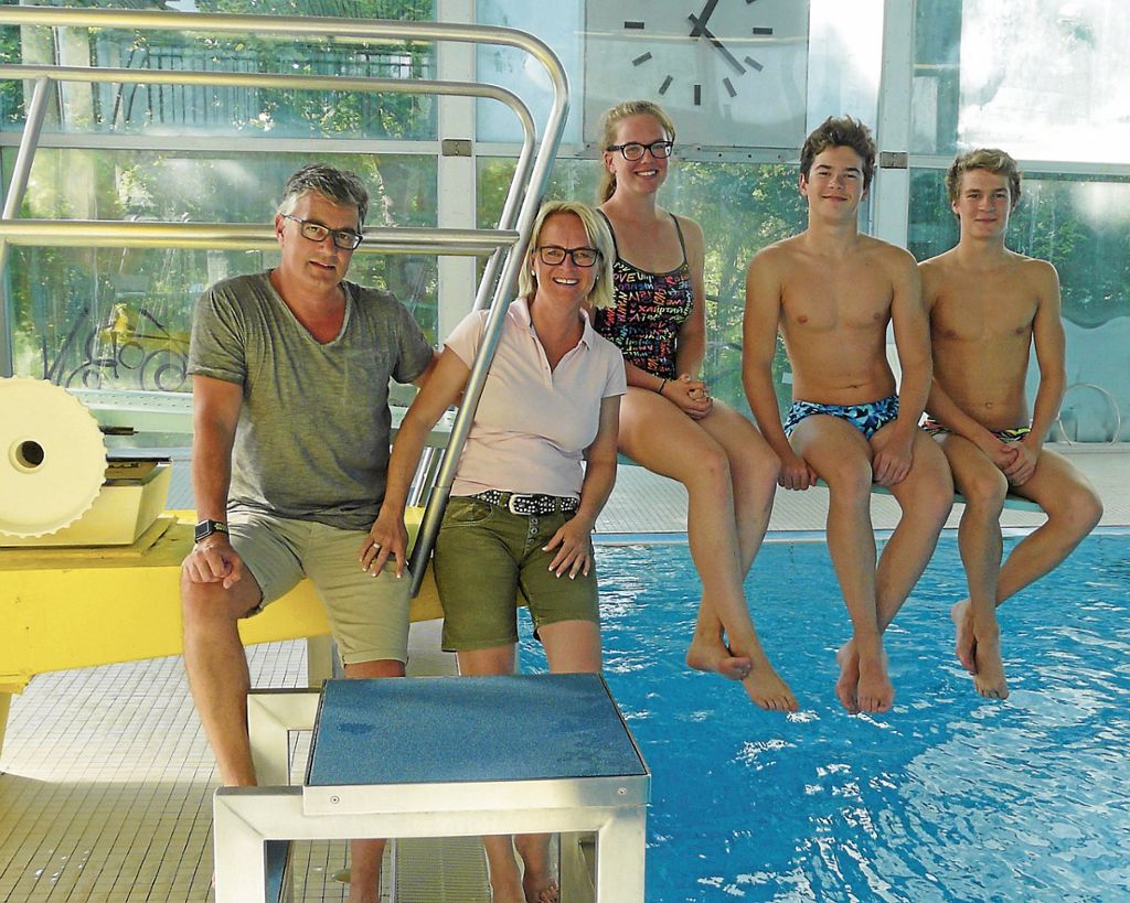 Die Kinder Hannah, Max und Hannes gehen für die Schwimmer des TB Cannstatt auf Medaillenjagd - Vater Oliver ist zudem noch Abteilungsleiter: „Beleidigt wie eine Primadonna“