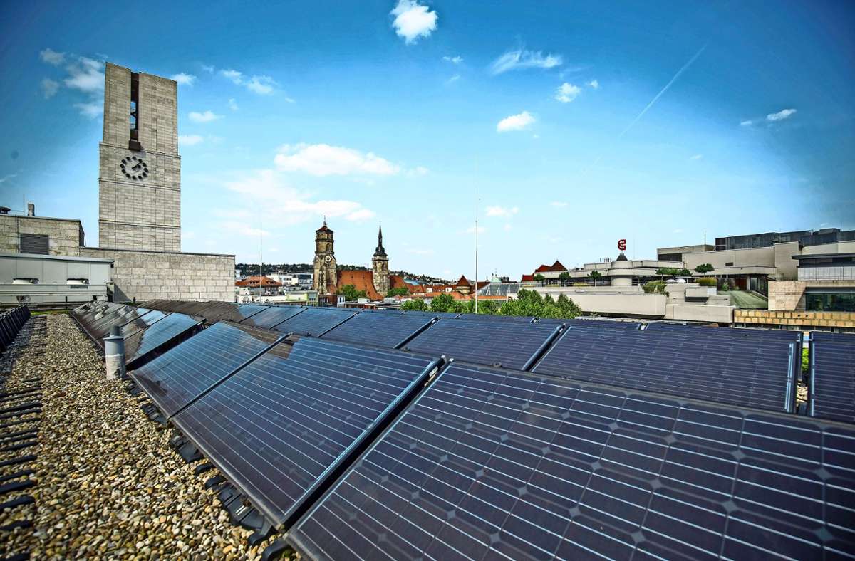 Energiewende in Baden-Württemberg: Auf Landes-Gebäuden in Stuttgart fehlt Solarkraft