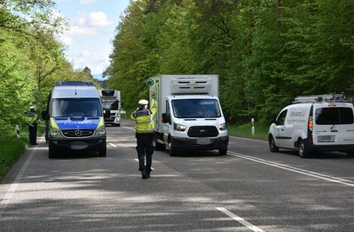 Nur selten führt die Stuttgarter Polizei Lkw-Kontrollen auf der Hedelfinger Filderauffahrt durch. Foto: /Mathias Kuhn