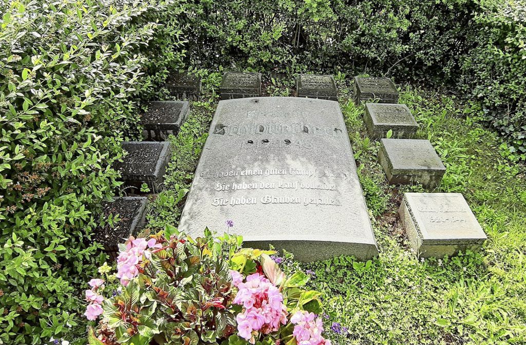 Das Grab von Hermann Schlotterbeck und zehn weiteren Ermordeten.