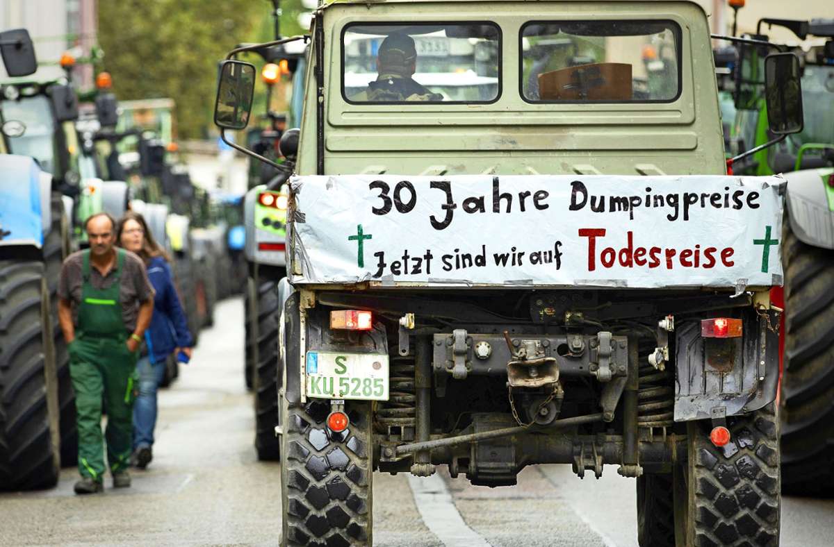 Landwirte demonstrieren: Protest mit mehr als 100 Traktoren in Stuttgart
