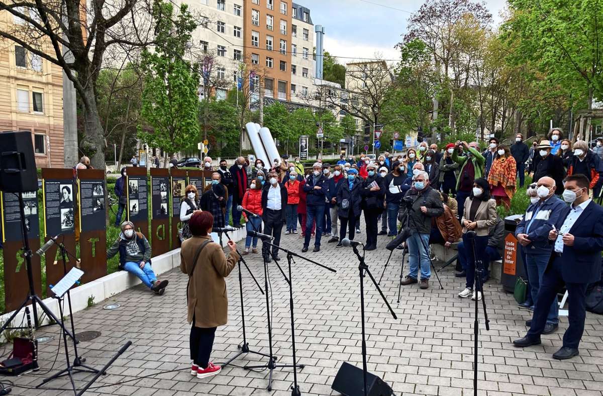 Taro-Platz in Stuttgart: Stadtgesellschaft stemmt sich gegen Faschismus