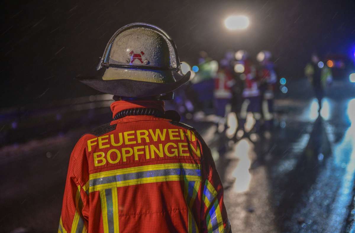 Bopfingen im Ostalbkreis: 58-jähriger Autofahrer stirbt bei Verkehrsunfall