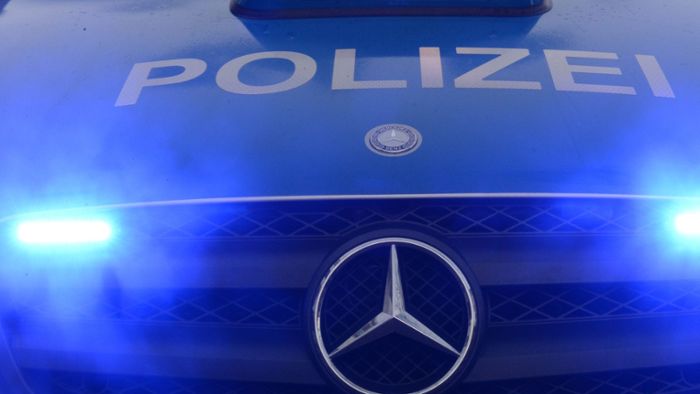Pedelec-Fahrer stürzt – Polizei sucht beteiligte Autofahrer