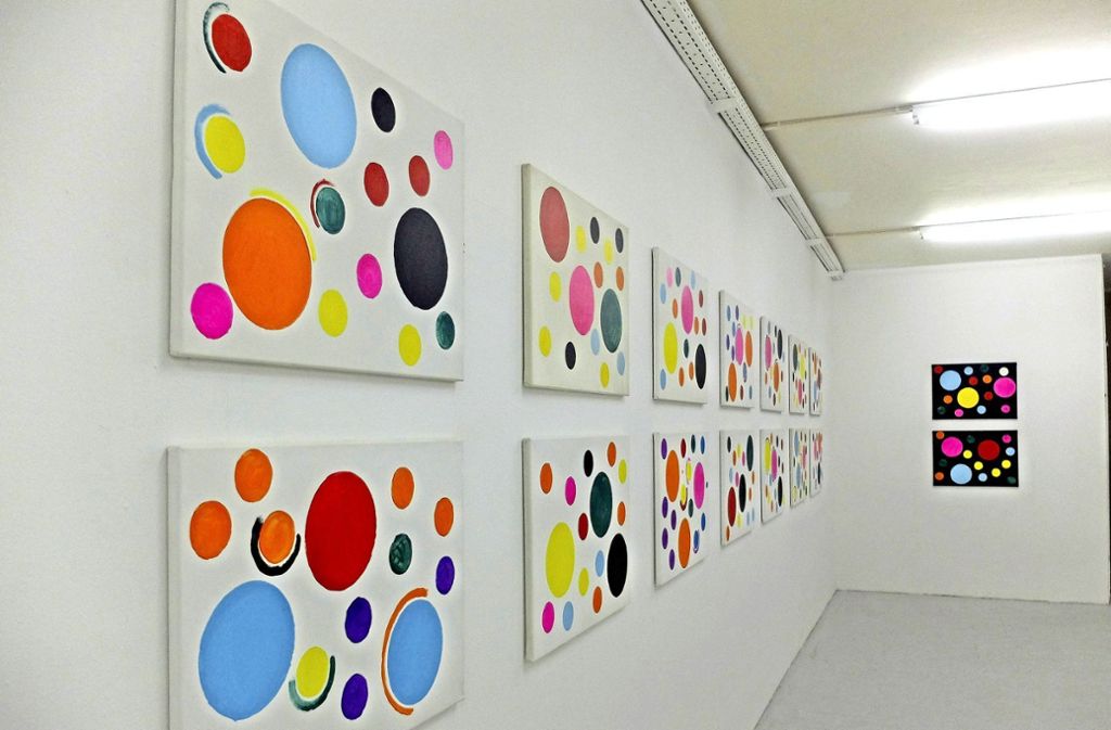 Ausstellung mit Werken von Anita Wahl  im Atelier Wilhelmstraße 16: Elemente und ihre Farben