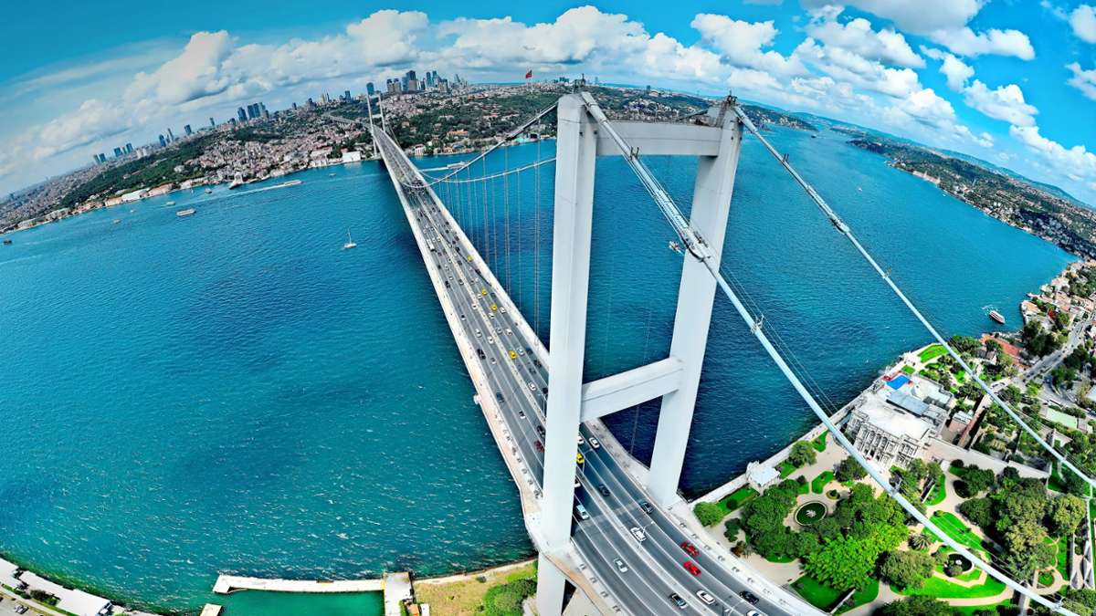 50 Jahre Bosporus-Brücke: Die Brücke, die Welten verbindet