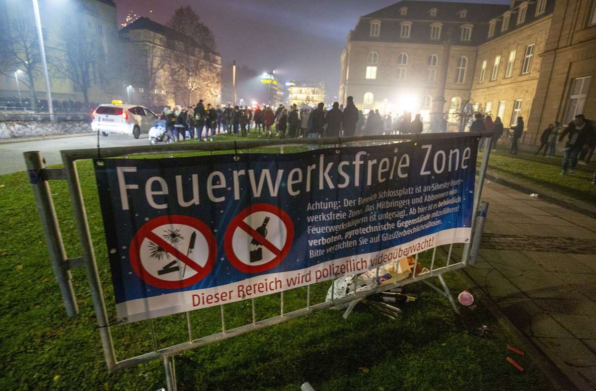 Zum Jahreswechsel 2020 hatte die Stadt am Schlossplatz Feuerwerk verboten. Nun gilt das Verbot im gesamten Cityring. Foto: Lichtgut/Leif Piechowski