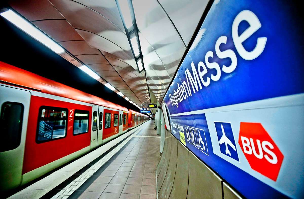 S-Bahn  in der Region Stuttgart: Bahnlinie S 2 ab Dezember im  15-Minuten-Takt nach Filderstadt