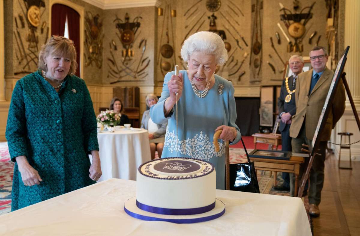 70 Jahre Königin: Queen empfängt vor Jahrestag Gäste auf Landsitz