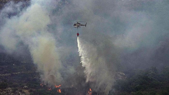 Drohnenvideo zeigt verheerende Feuerschäden