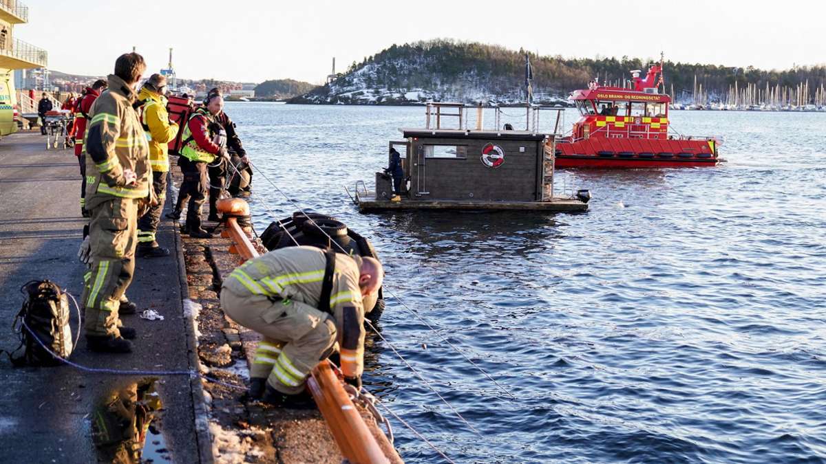 Nach Sturz ihres Autos in Fjord von Oslo: Schwimmende Sauna rettet zwei Menschen