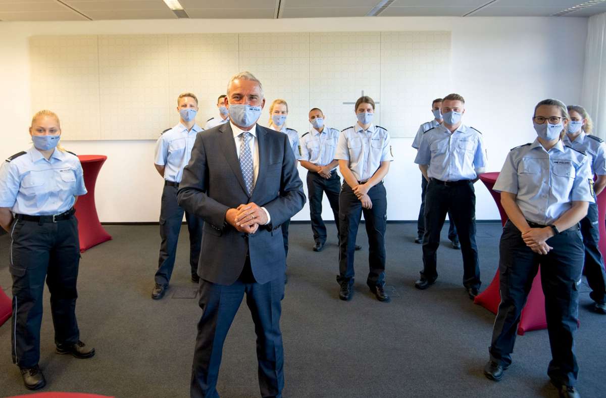 Tausende Stellen für die Landespolizei: FDP:  Einstellungsoffensive  ist  Luftnummer