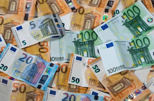 Die Einbrecher erbeuteten mehrere hundert Euro Bargeld. Foto: dpa/Jens Büttner